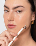 lápiz de cejas con almendras