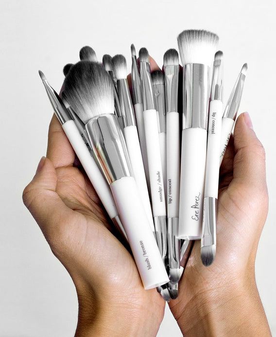 Ere Perez Brocha de Belleza Eco Vegana para Acentuar y Sombrear