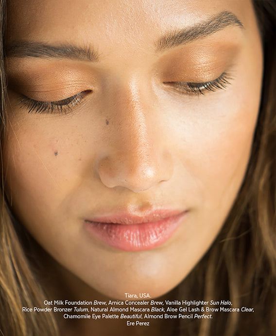 Gran Gama de Tonos Cruelty Free Makeup Marca Ere Perez Lápiz de Cejas con Cepillo